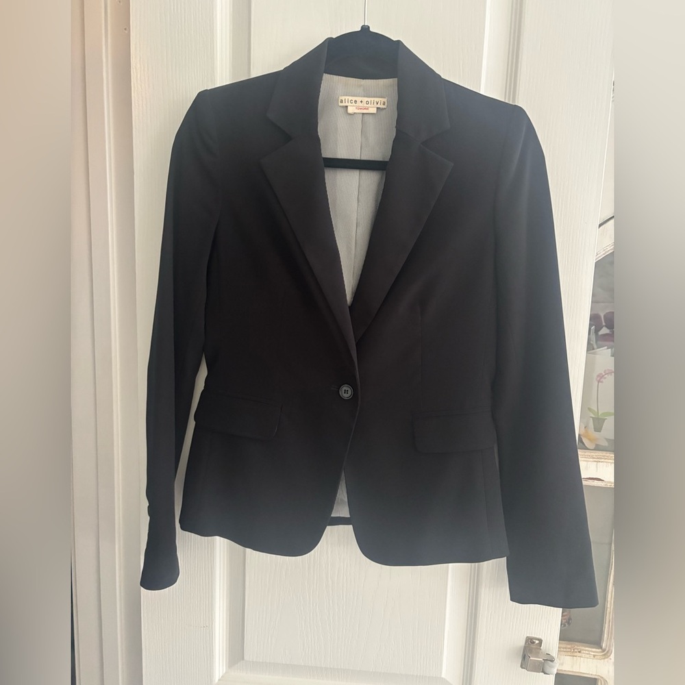 Alice + Olivia Black Blazer with Notched Lapels ***VINTAGE***